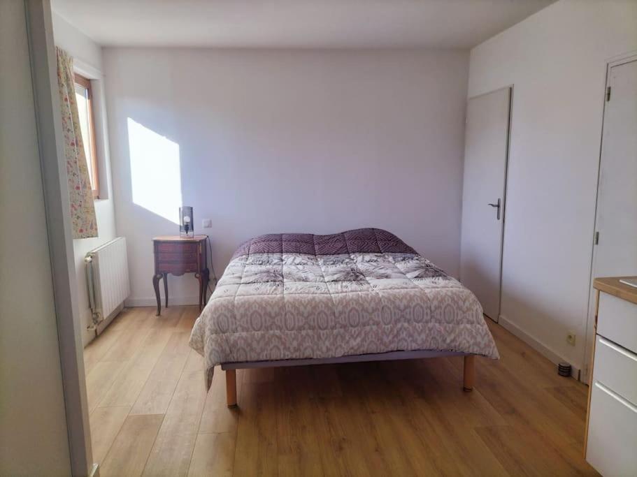 Studio Neuf A La Campagne Apartment Bressols ภายนอก รูปภาพ